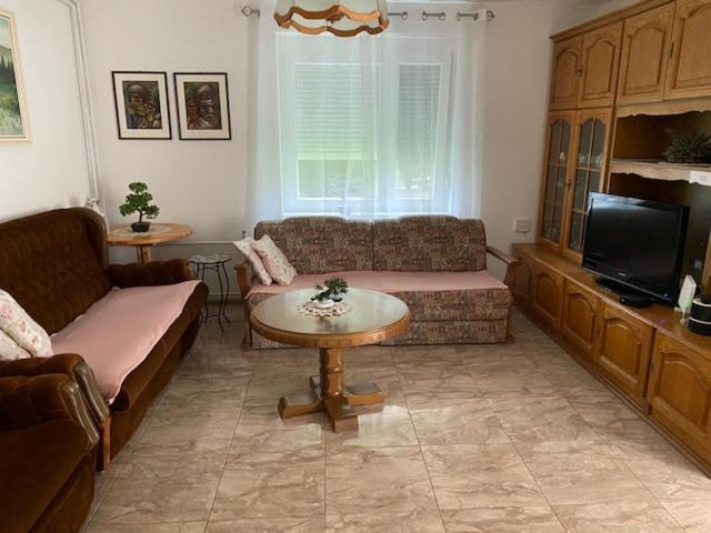 Zivahna Hisa Villa Sveti Jurij ob Scavnici ภายนอก รูปภาพ
